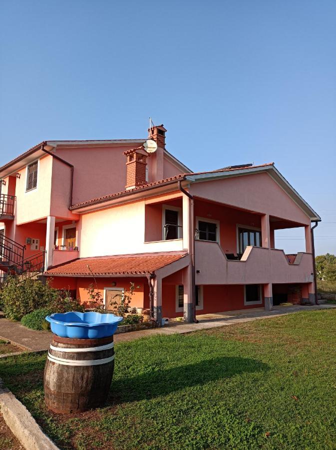 Apartman Biba Лабин Екстер'єр фото