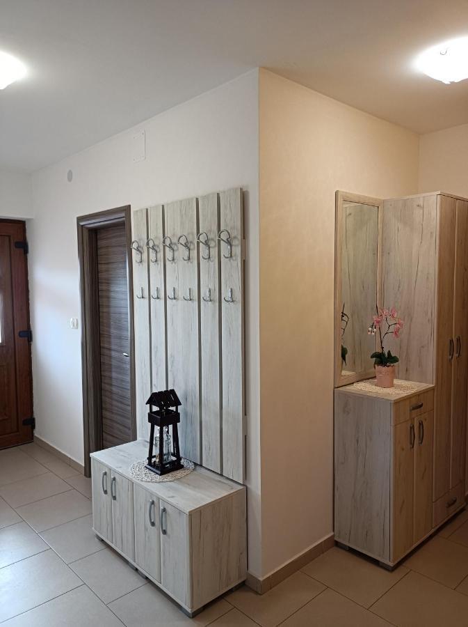 Apartman Biba Лабин Екстер'єр фото
