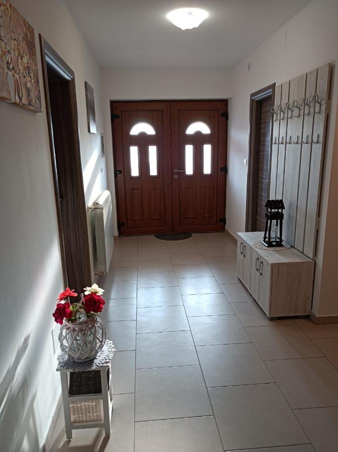 Apartman Biba Лабин Екстер'єр фото
