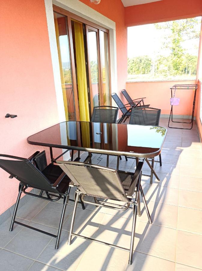 Apartman Biba Лабин Екстер'єр фото