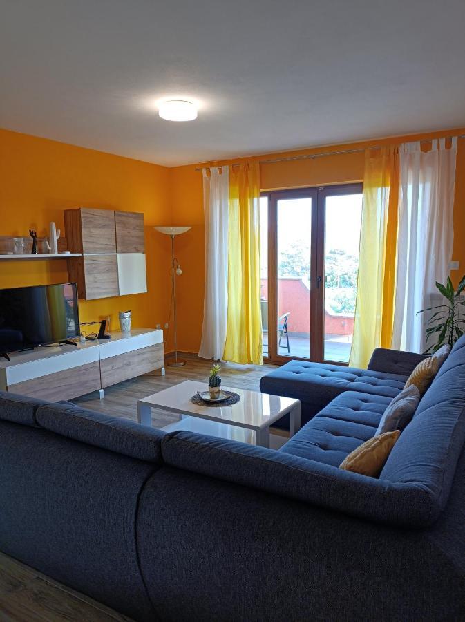 Apartman Biba Лабин Екстер'єр фото